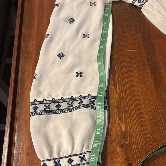 STELLA & DOT MAETTE SHEER BLOUSE SIZE M LINED NAVY EMBROIDERED  BUTTON LS - Picture 13 of 14